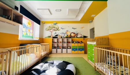 Referenssin Lędzinyn kunta – ItuGraf-paneelit päiväkodissa kuva